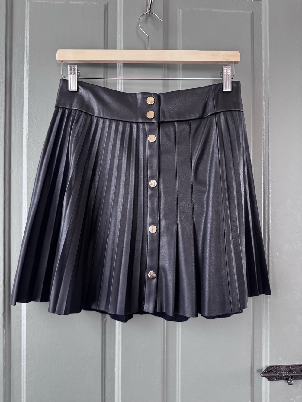 Zara Pleated Vegan Leather Mini Skirt with Button Front - Black